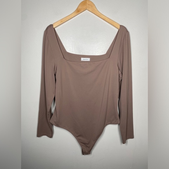 Babaton Contour Squareneck Longsleeve Bodysuit - Picture 3 of 9